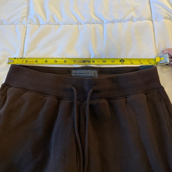 Abercrombie & Fitch Men’s Brown soft relaxed essential jogger size medium NWT - Picture 7 of 8